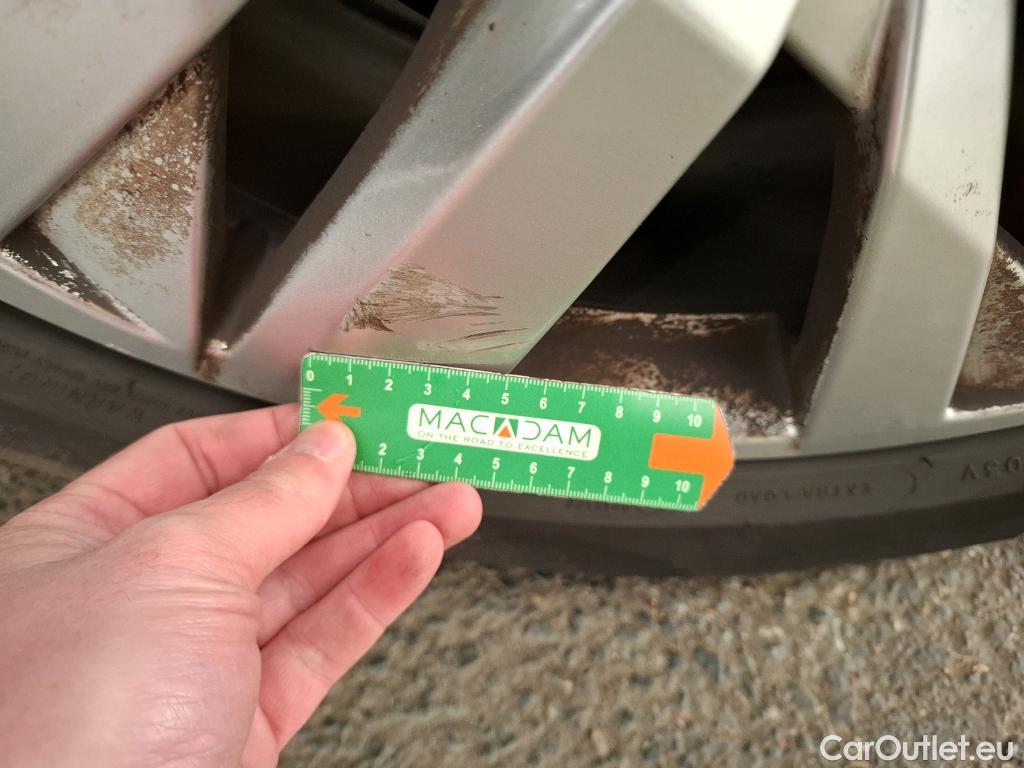  Peugeot  3008  Active Pack 1.5 HDi 130CV BVA8 E6d #4