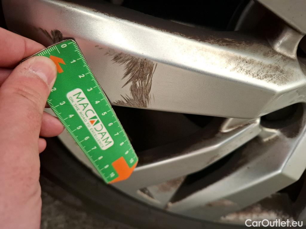  Peugeot  3008  Active Pack 1.5 HDi 130CV BVA8 E6d #5