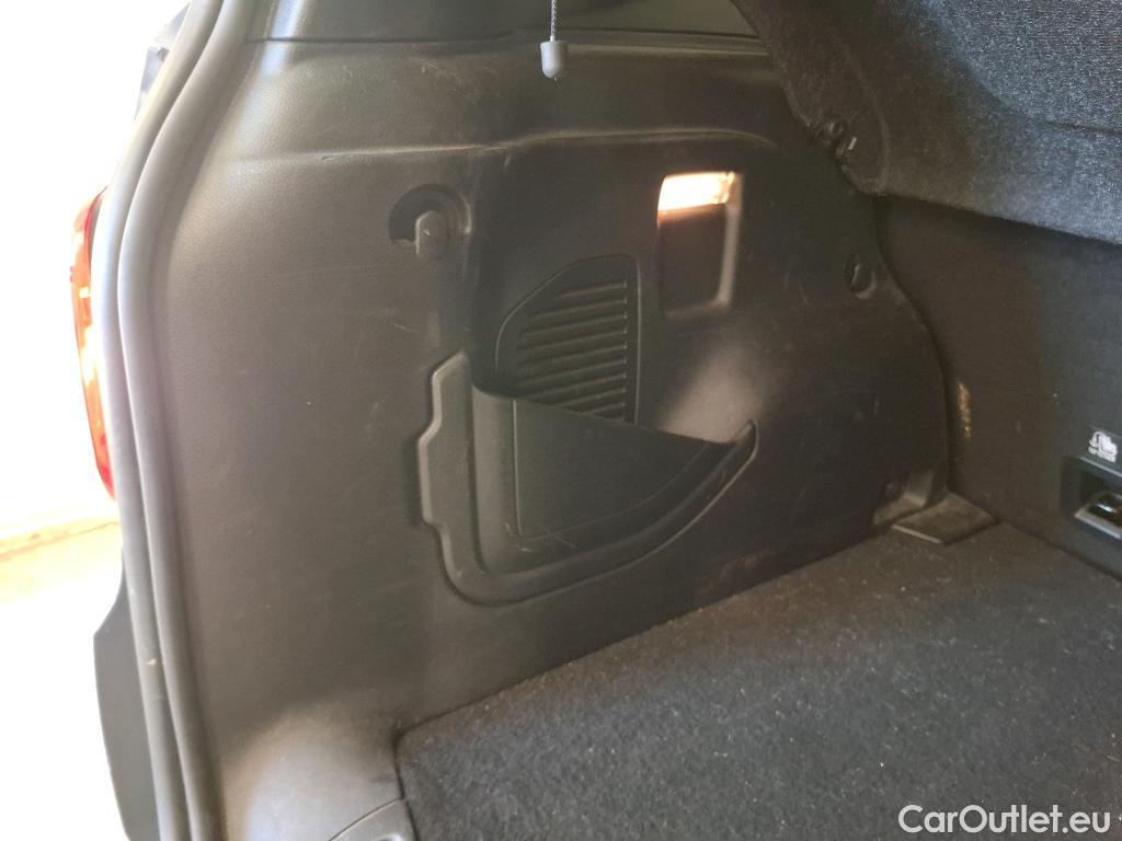  Jeep  Patriot JEEP Renegade / 2018 / 5P / SUV 1.3 TURBO T4 240PS 4XE S #42