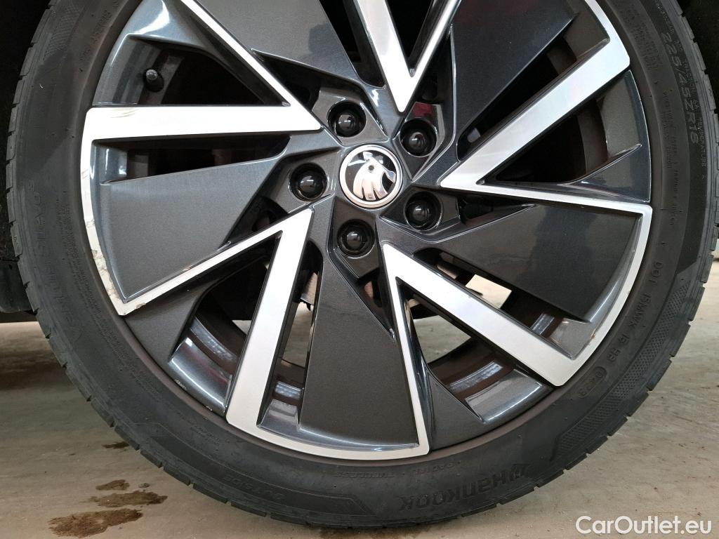  Skoda  Octavia SKODA  / 2020 / 5P / Berline 1.4 TSI PHEV iV 204 DSG6e Business #41