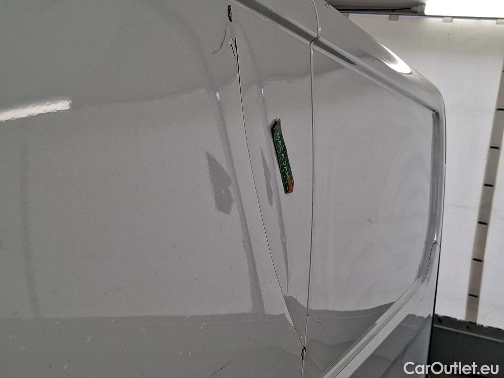  Renault  Trafic RENAULT  VU 4p Fourgon FG GCF L2H1 1300 dCi 120 #70