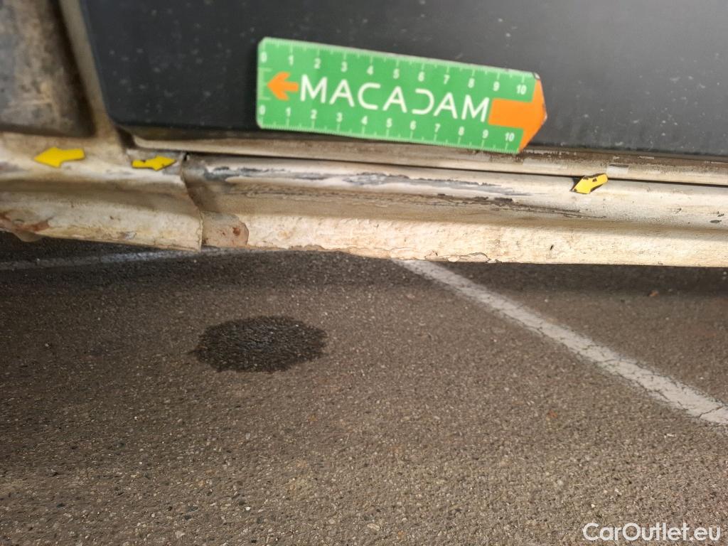  Renault  Trafic RENAULT  VU 4p Fourgon FG GCF L2H1 1300 dCi 120 #96