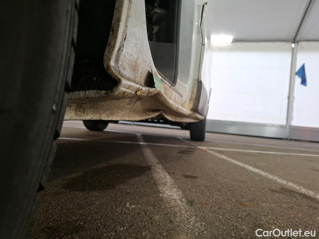  Renault  Trafic RENAULT  VU 4p Fourgon FG GCF L2H1 1300 dCi 120 #24