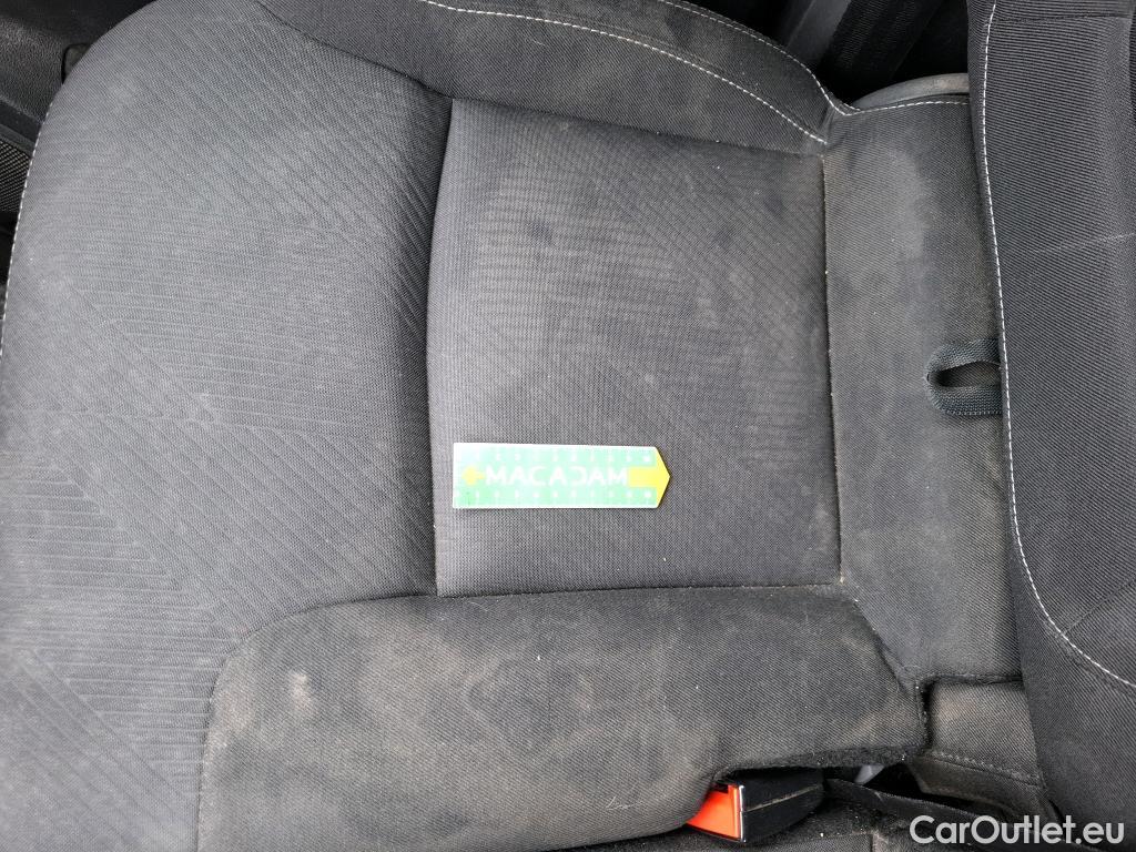  Renault  Trafic RENAULT  VU 4p Fourgon FG GCF L2H1 1300 dCi 120 #182