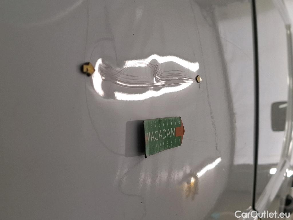  Renault  Trafic RENAULT  VU 4p Fourgon FG GCF L2H1 1300 dCi 120 #16