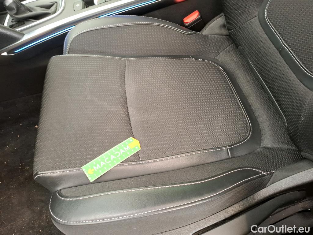  Renault  Megane RENAULT Mégane Berline 5p Berline Intens TCe 140 EDC FAP #29