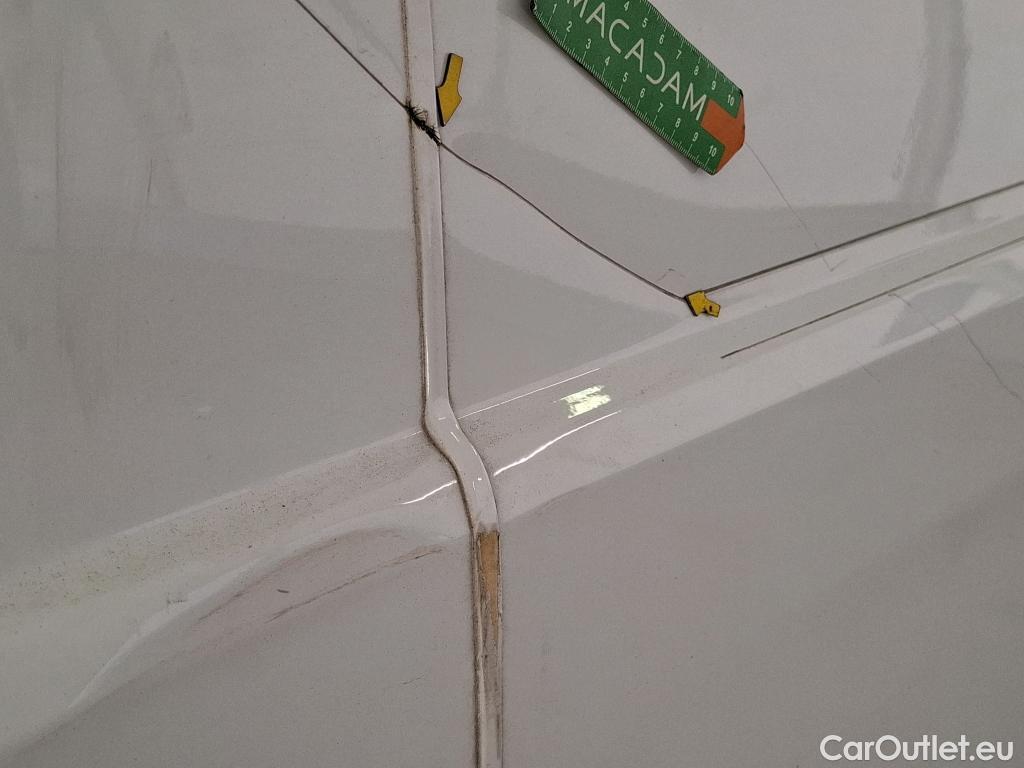  Renault  Trafic RENAULT  VU 4p Fourgon FG GCF L2H1 1300 dCi 120 #65