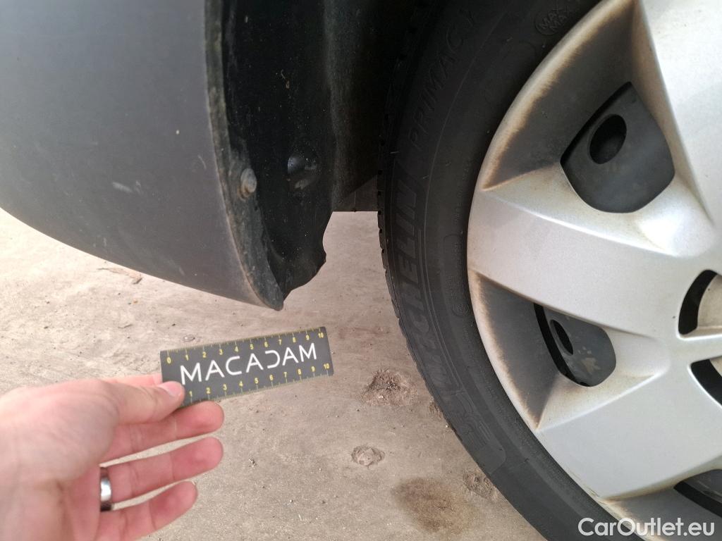  Renault  Kangoo  II Express Maxi Extra (Série Spéciale) 1.5 dCi 95CV BVM6 E6dT #19