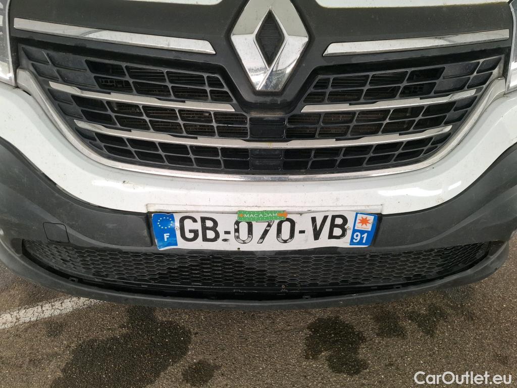  Renault  Trafic RENAULT  VU 4p Fourgon FG GCF L2H1 1300 dCi 120 #207