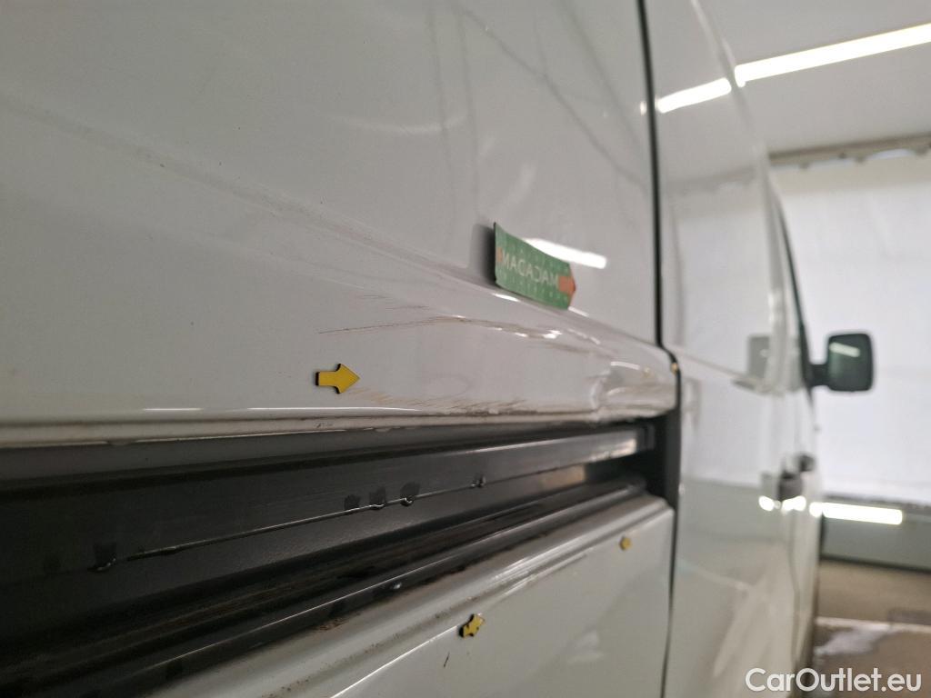  Renault  Trafic RENAULT  VU 4p Fourgon FG GCF L2H1 1300 dCi 120 #10