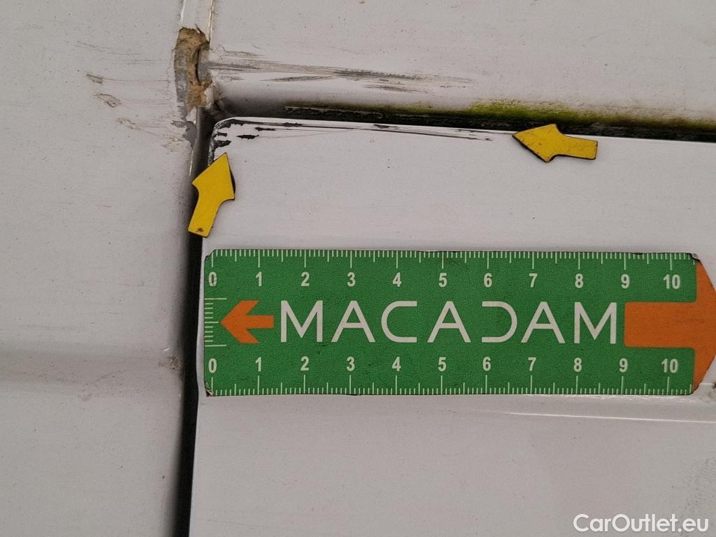  Renault  Trafic RENAULT  VU 4p Fourgon FG GCF L2H1 1300 dCi 120 #53