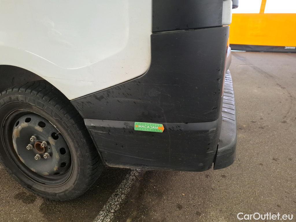  Renault  Trafic RENAULT  VU 4p Fourgon FG GCF L2H1 1300 dCi 120 #196