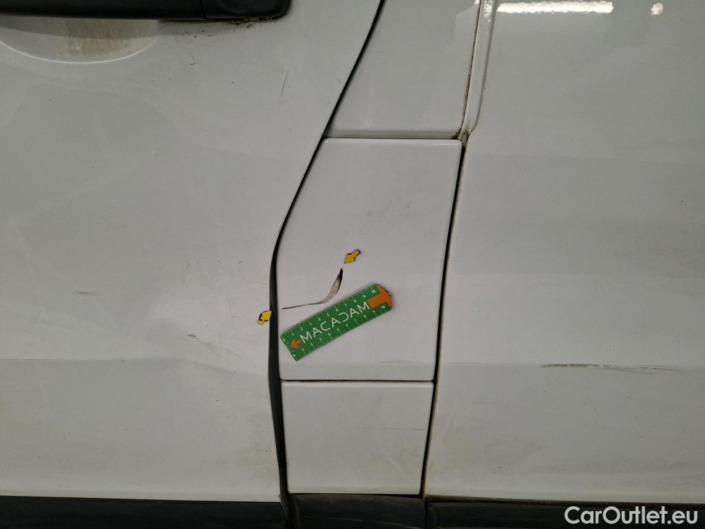  Renault  Trafic RENAULT  VU 4p Fourgon FG GCF L2H1 1300 dCi 120 #159