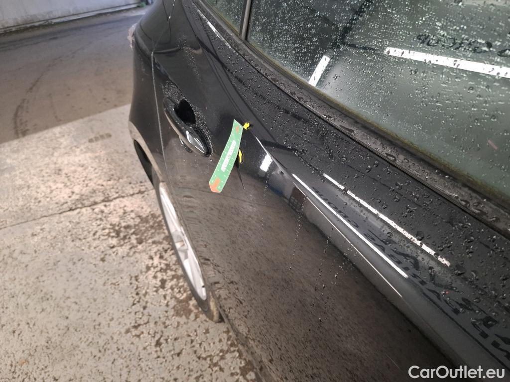  Toyota  Corolla TOYOTA  / 2018 / 5P / Berline Hybride 122h Dynamic Business Beyond Zer #24