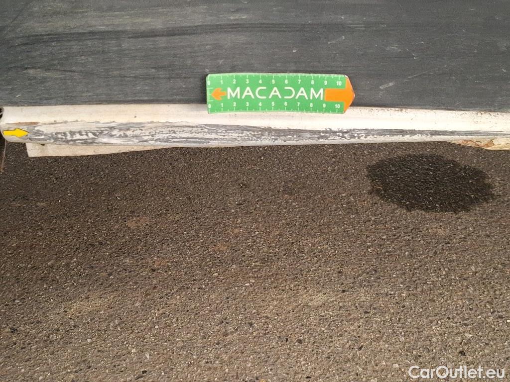  Renault  Trafic RENAULT  VU 4p Fourgon FG GCF L2H1 1300 dCi 120 #93