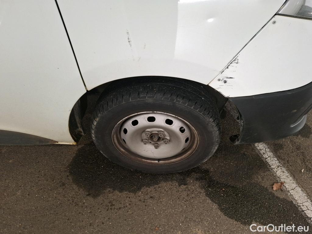  Renault  Trafic RENAULT  VU 4p Fourgon FG GCF L2H1 1300 dCi 120 #142