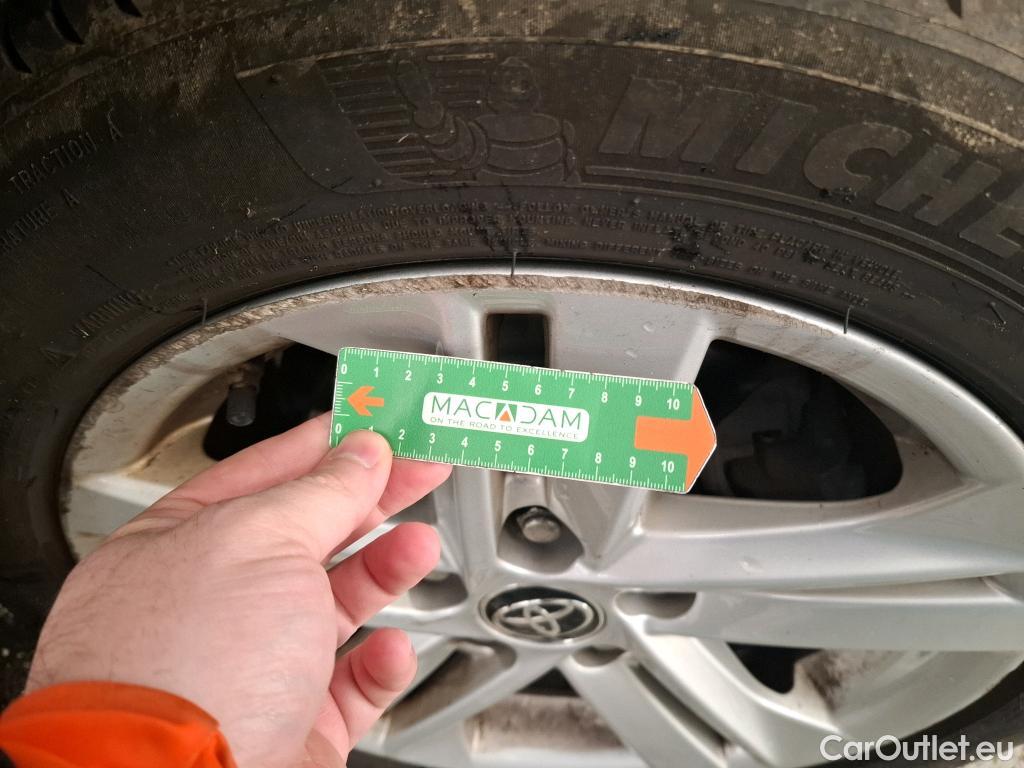  Toyota  Corolla TOYOTA  / 2018 / 5P / Berline Hybride 122h Dynamic Business Beyond Zer #20