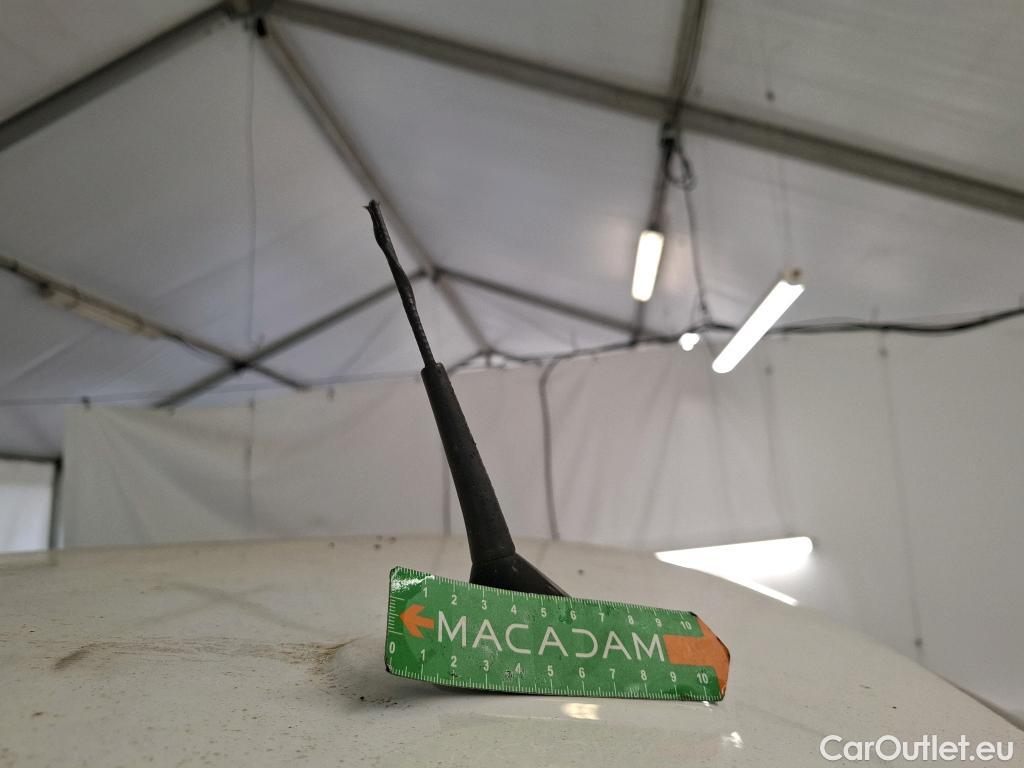  Renault  Trafic RENAULT  VU 4p Fourgon FG GCF L2H1 1300 dCi 120 #189