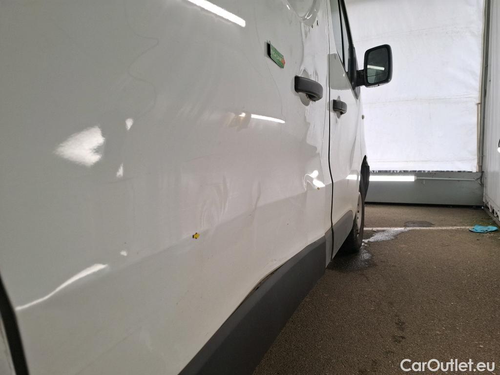  Renault  Trafic RENAULT  VU 4p Fourgon FG GCF L2H1 1300 dCi 120 #43