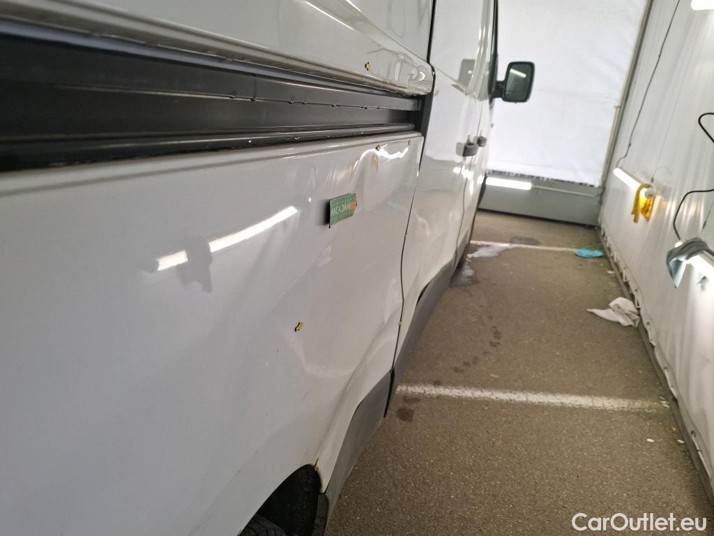  Renault  Trafic RENAULT  VU 4p Fourgon FG GCF L2H1 1300 dCi 120 #5