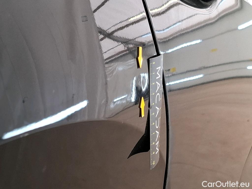  Volkswagen  Golf  VOLKSWAGEN  2020  5P  Berline 10 eTSI OPF 110 DSG7 Life Business #13