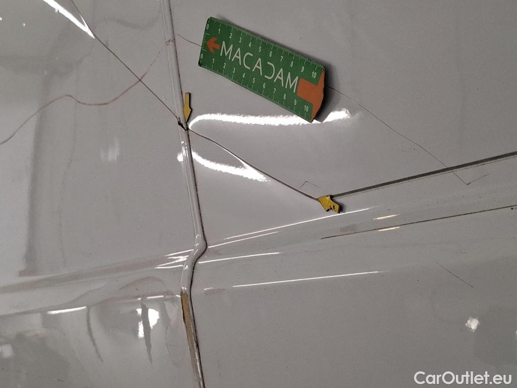  Renault  Trafic RENAULT  VU 4p Fourgon FG GCF L2H1 1300 dCi 120 #64