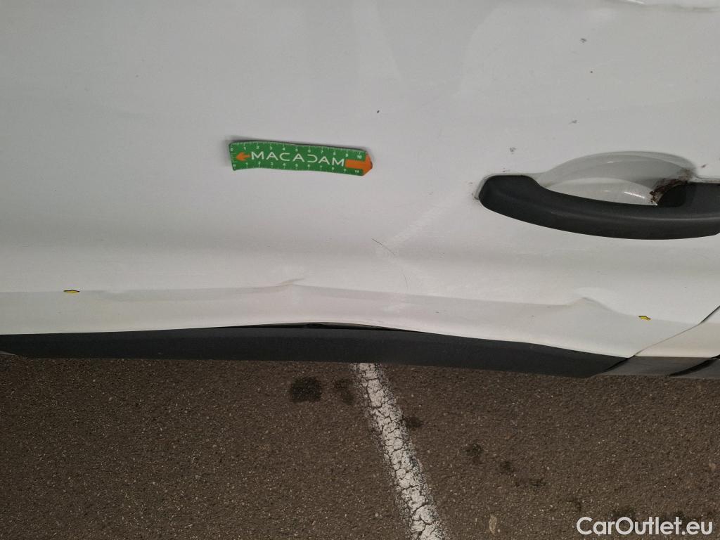  Renault  Trafic RENAULT  VU 4p Fourgon FG GCF L2H1 1300 dCi 120 #45