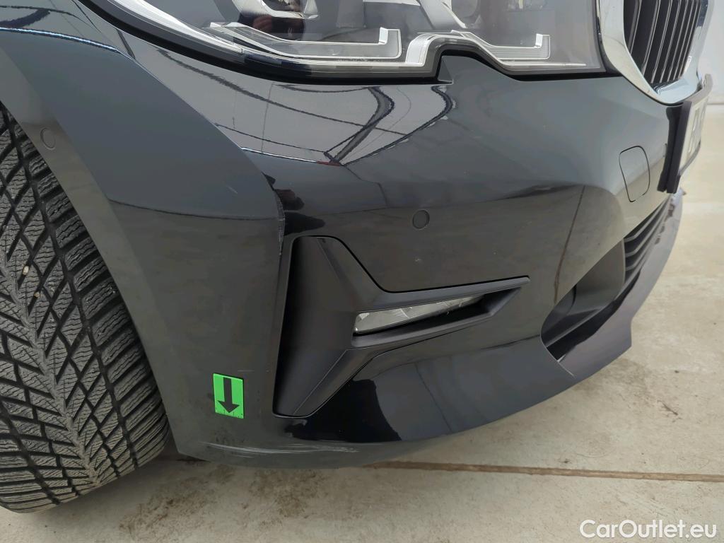  Bmw  Serie 3 2.0 330e xDrive Advantage AT #1