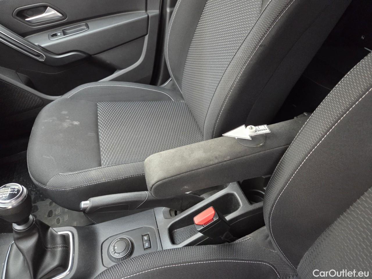  Dacia  Duster 1.5 Blue dCi 115CP Comfort 4WD #40