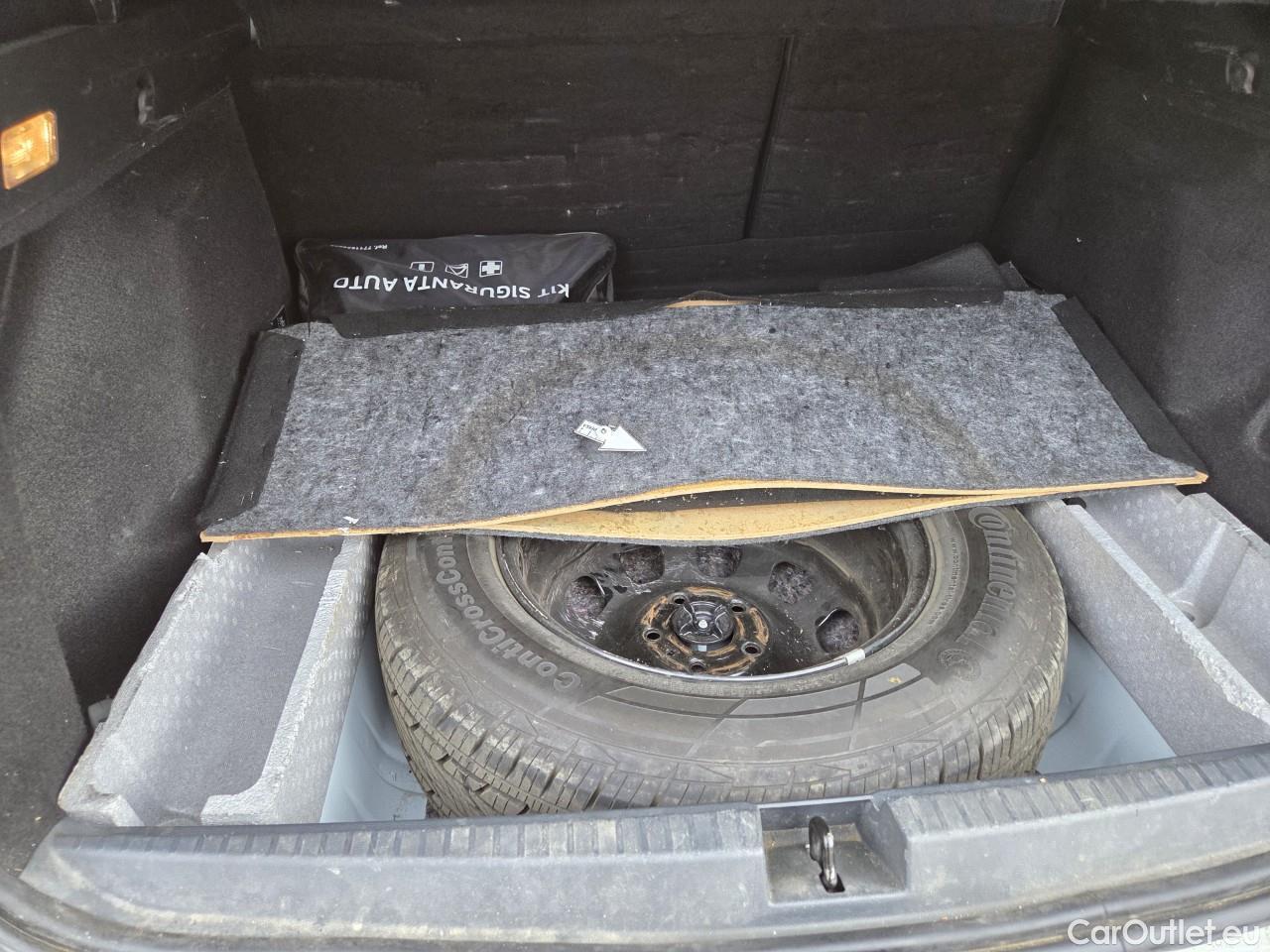  Dacia  Duster 1.5 Blue dCi 115CP Comfort 4WD #86