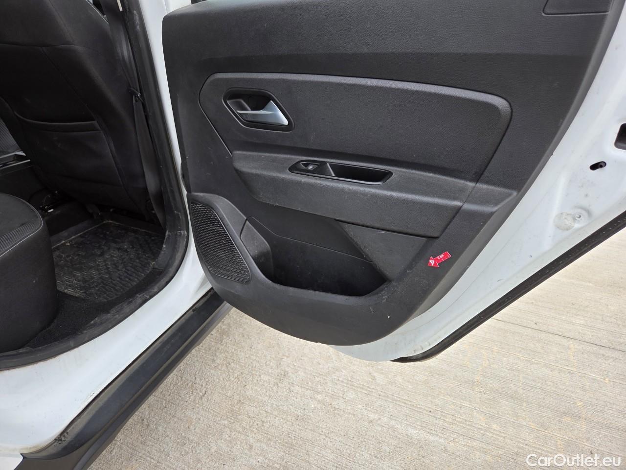  Dacia  Duster 1.5 Blue dCi 115CP Comfort 4WD #72