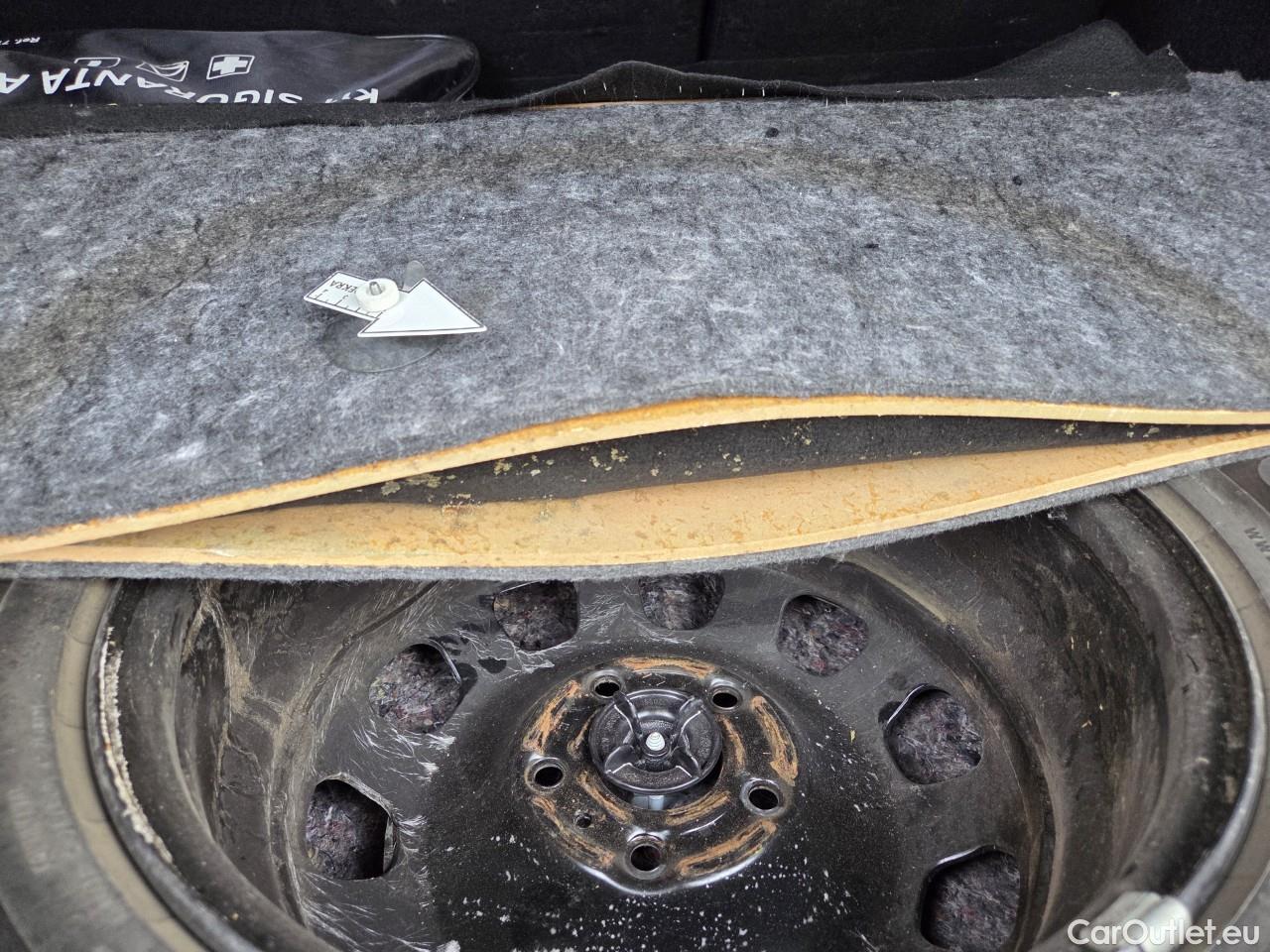  Dacia  Duster 1.5 Blue dCi 115CP Comfort 4WD #85