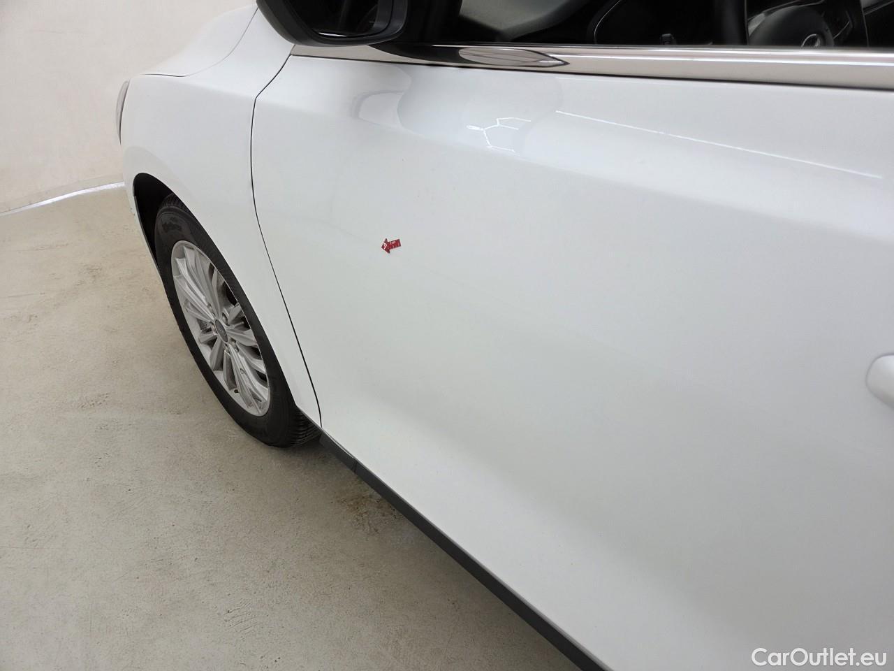  Ford  Focus 1.5 EcoBlue 120CP Titanium #2