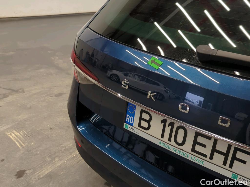  Skoda  Superb 2.0 TDI 200CP Style Combi DSG #25