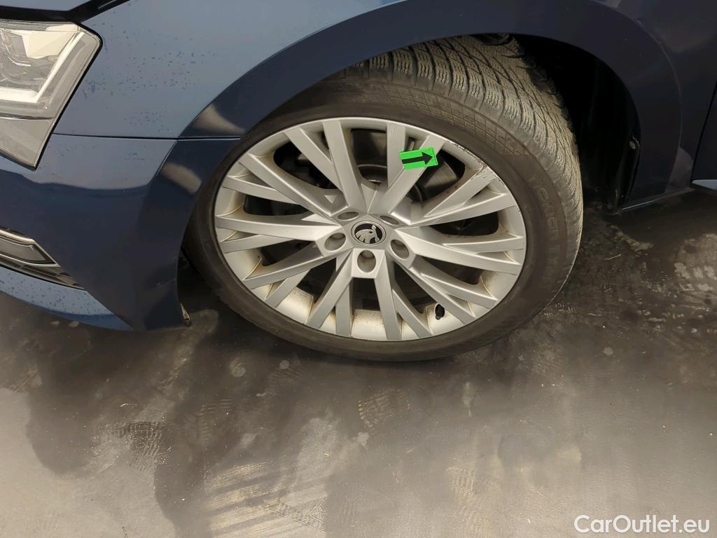  Skoda  Superb 2.0 TDI 200CP Style Combi DSG #17