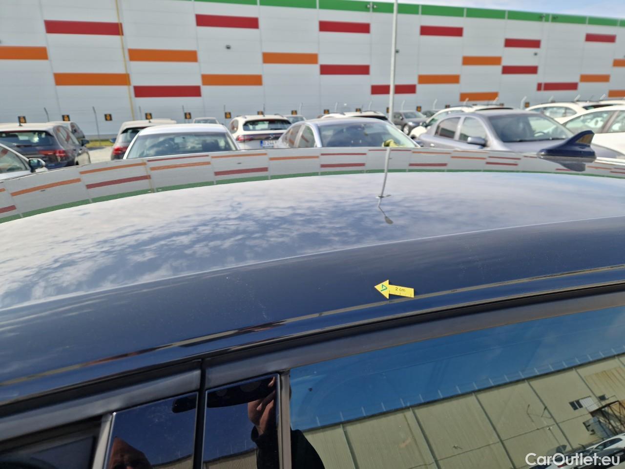  Volkswagen  Golf  Life 1.0 TSI #33