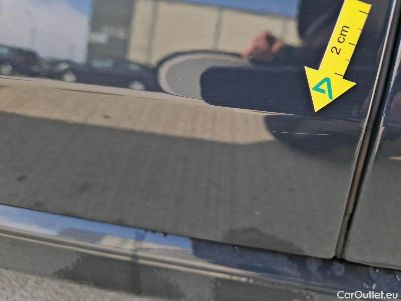  Volkswagen  Golf  Life 1.0 TSI #3