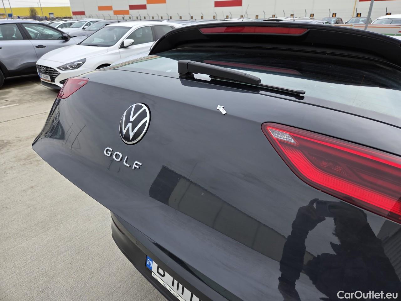  Volkswagen  Golf  Life 1.0 TSI #33