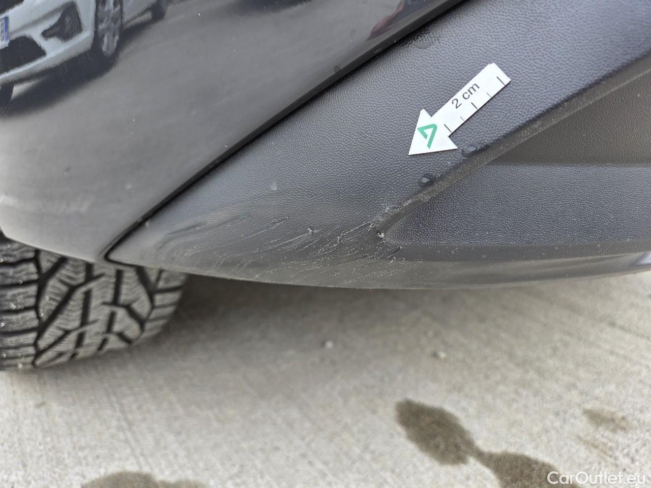  Volkswagen  Golf  Life 1.0 TSI #45