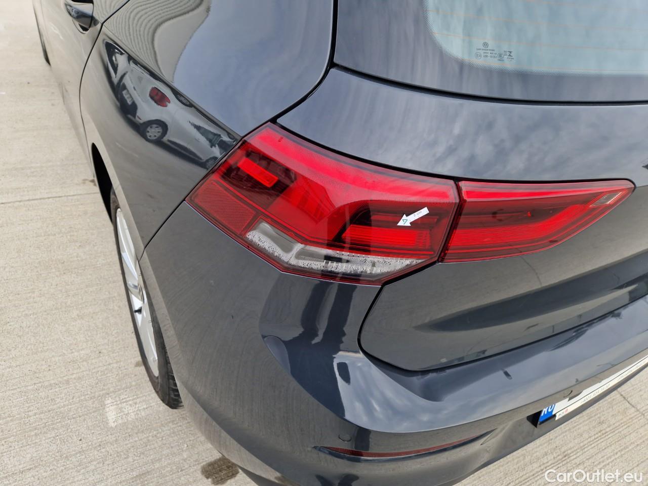  Volkswagen  Golf  Life 1.0 TSI #36