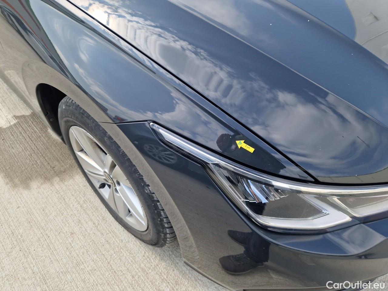  Volkswagen  Golf  Life 1.0 TSI #17