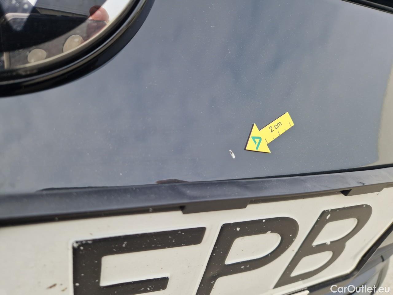  Volkswagen  Golf  Life 1.0 TSI #6