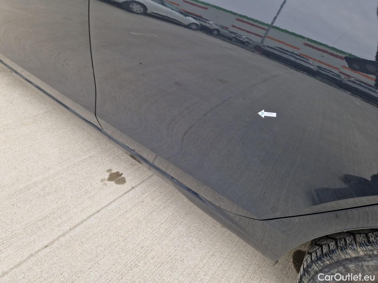  Volkswagen  Golf  Life 1.0 TSI #43