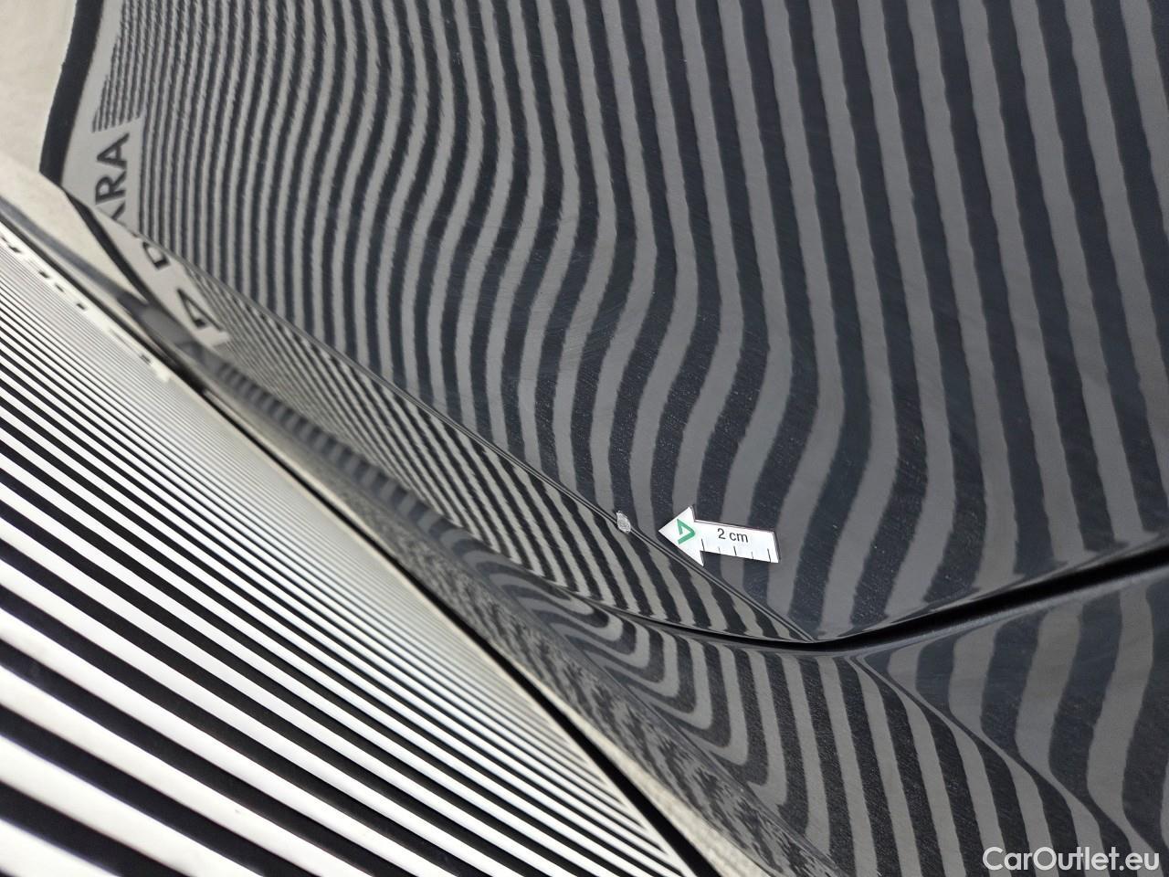  Volkswagen  Golf  Life 1.0 TSI #35