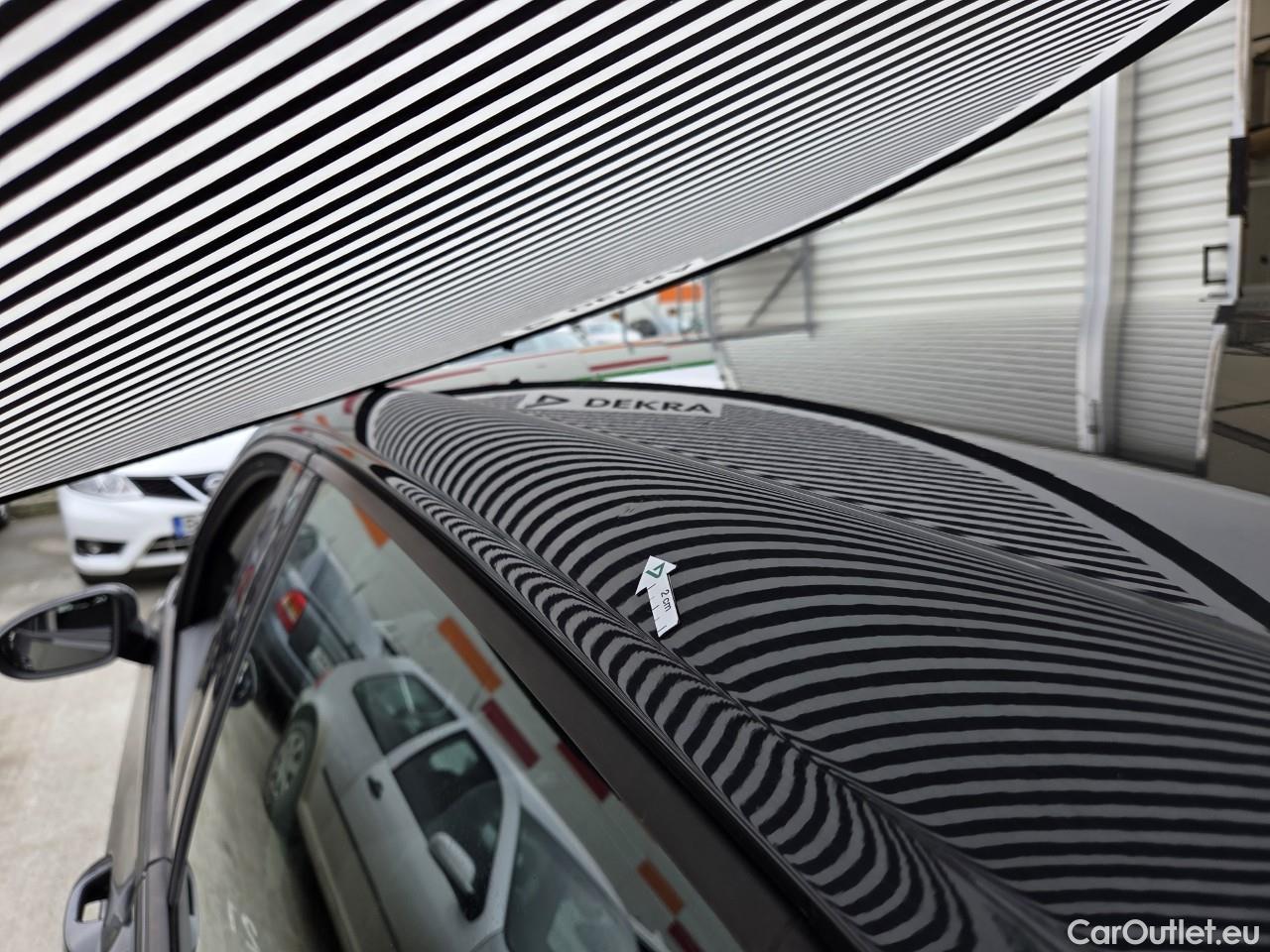  Volkswagen  Golf  Life 1.0 TSI #4