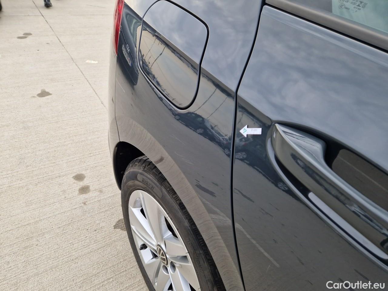  Volkswagen  Golf  Life 1.0 TSI #28