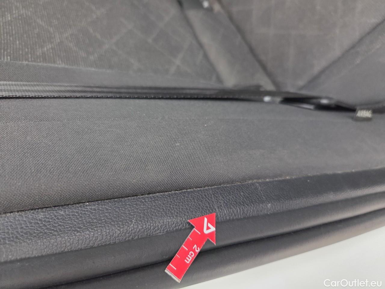  Volkswagen  Golf  Life 1.5 eTSI ACT DSG mild-Hybrid #38