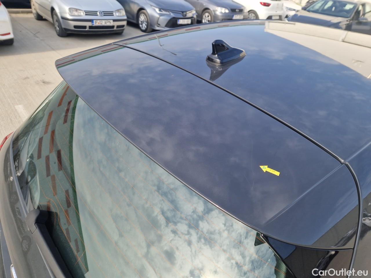  Volkswagen  Golf  Life 1.0 TSI #20