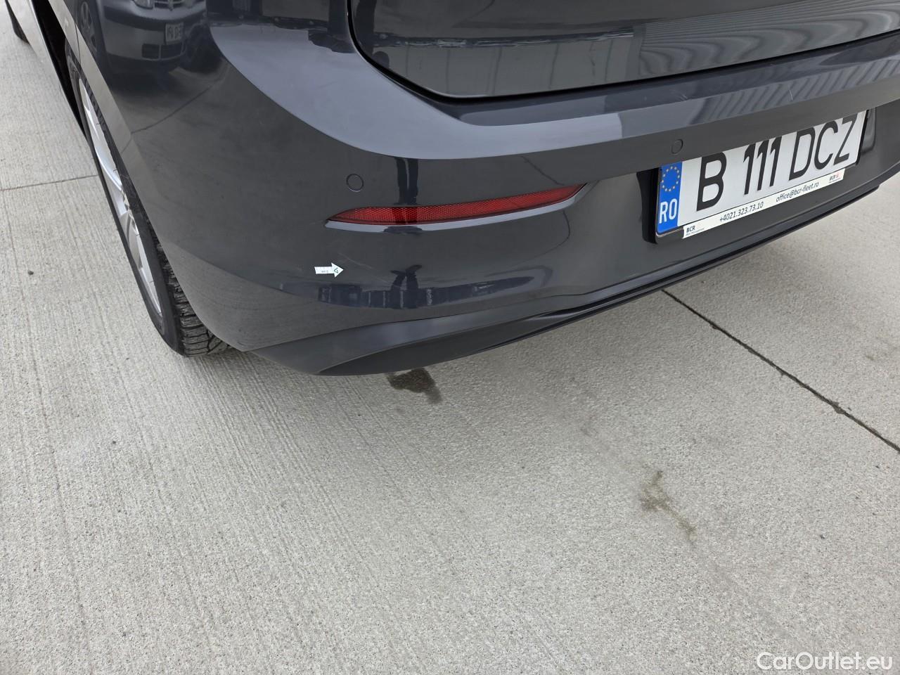  Volkswagen  Golf  Life 1.0 TSI #28