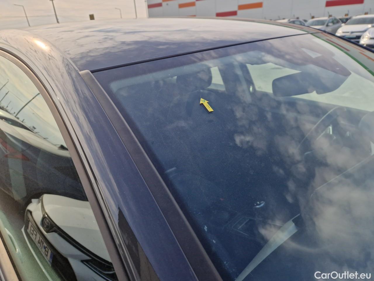  Volkswagen  Golf  Life 1.0 TSI #12